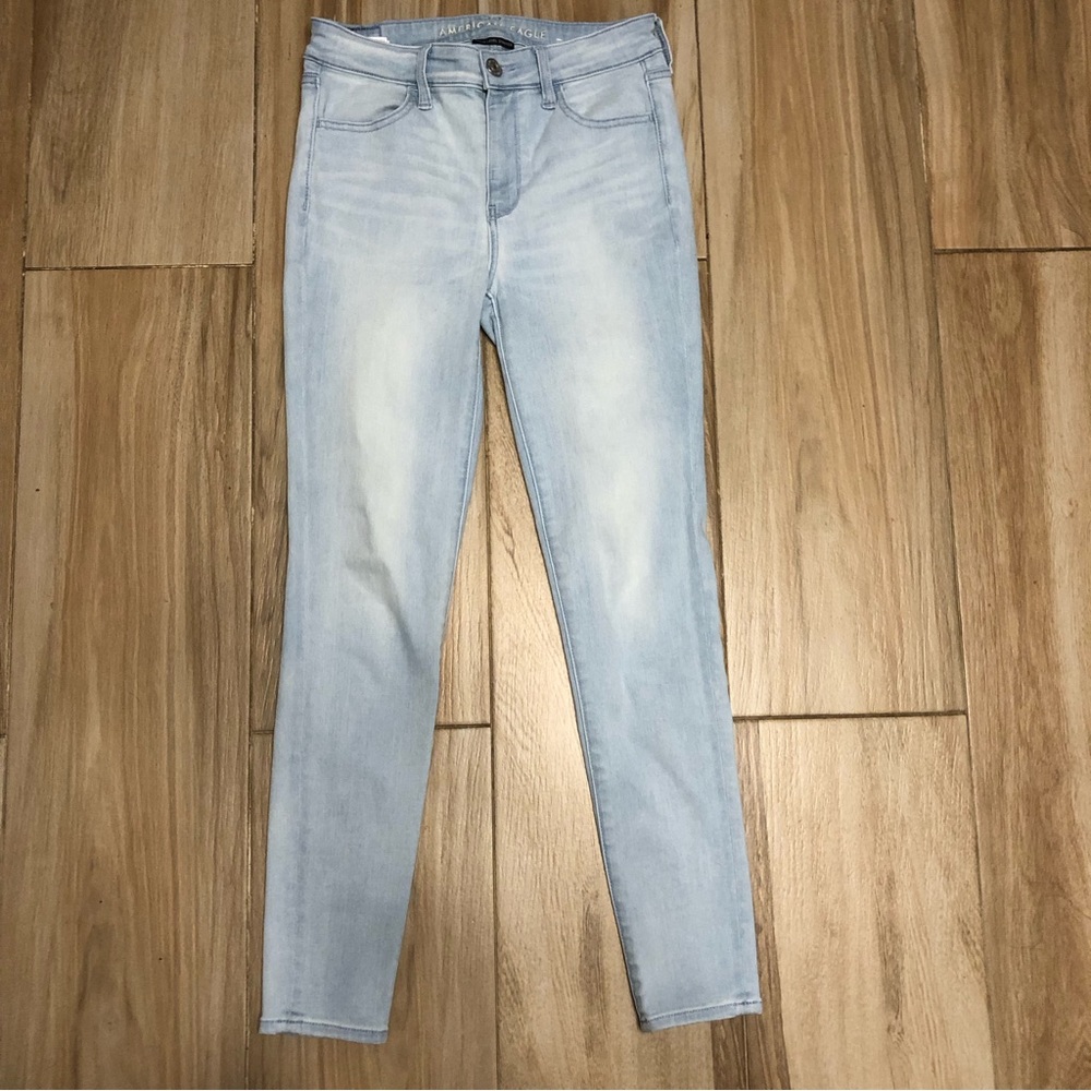 American Eagle High Waisted